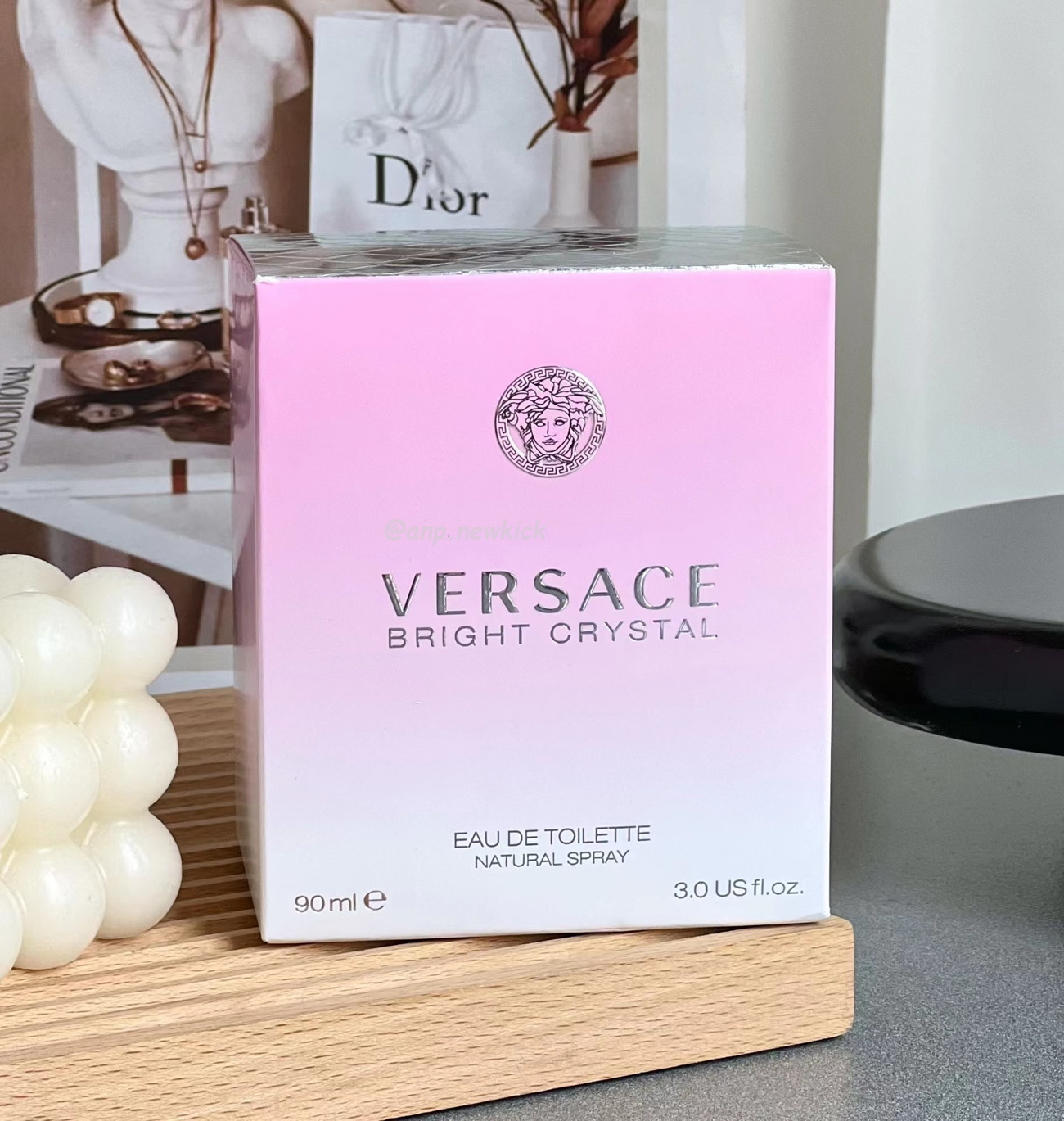 Versace Bright Crystal Edt 90ml (2) - www.newkick.vip